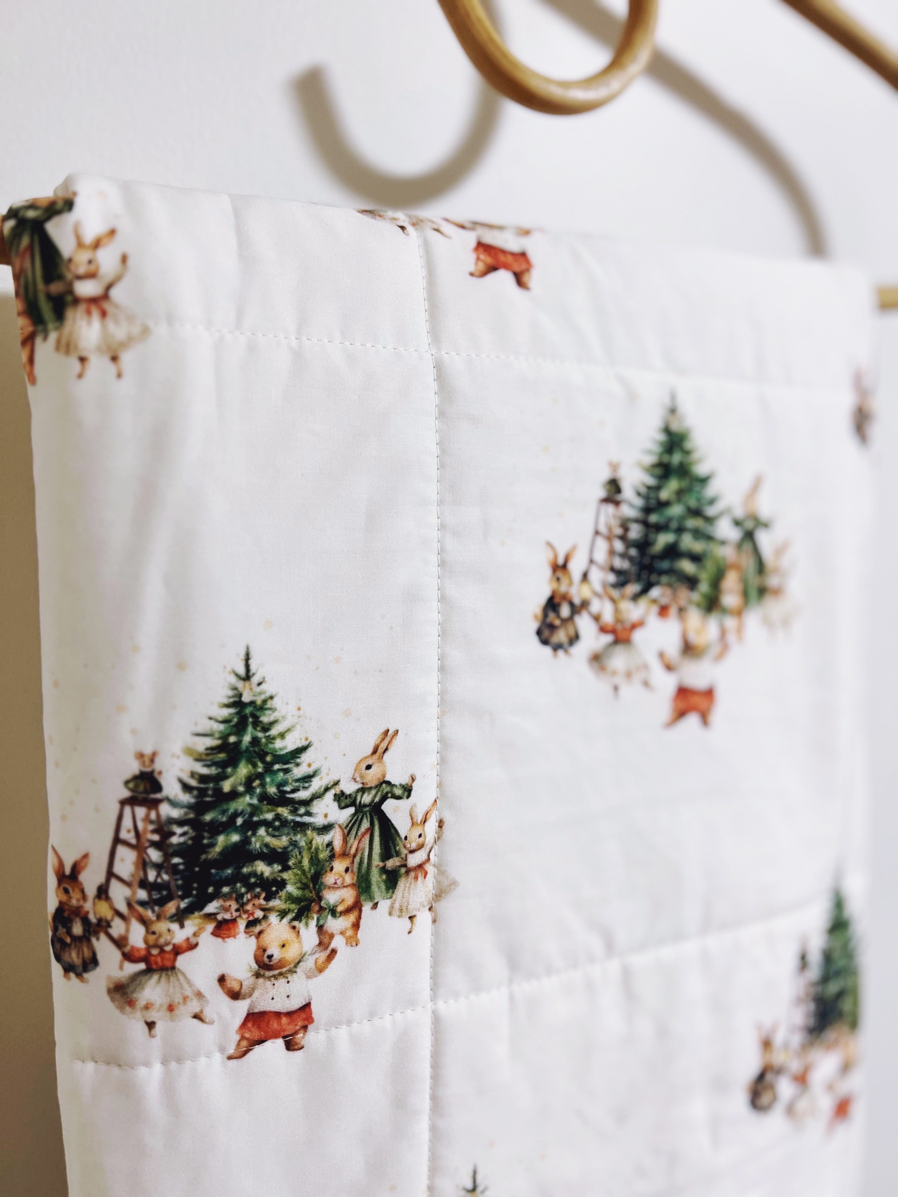 Holiday Wholecloth Quilt - Holiday Bear